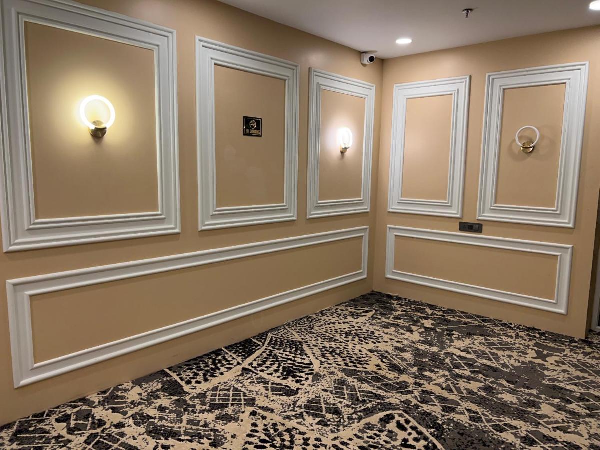 Claret Inn & Suite Далхаузи Екстериор снимка